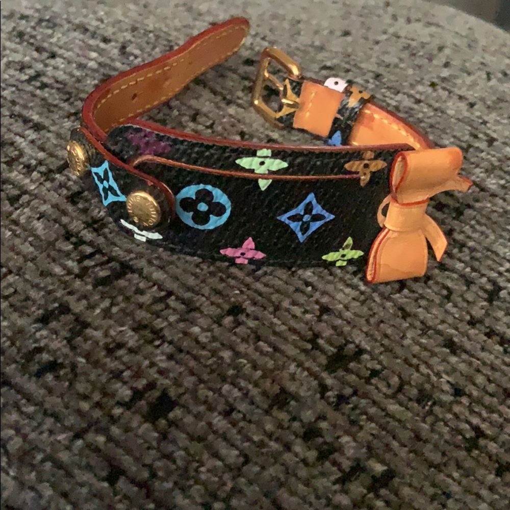 LV bag tag
